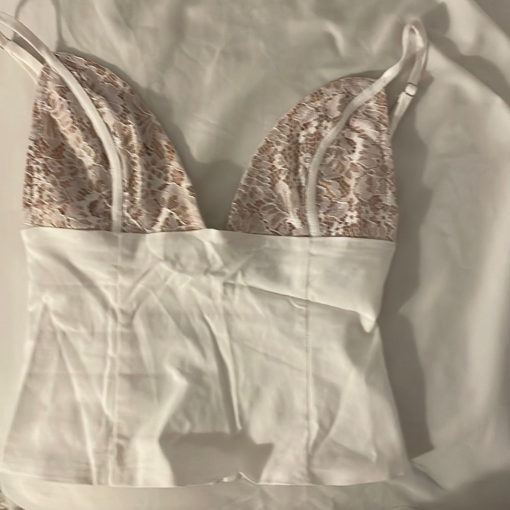 White fox top